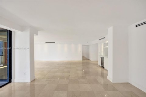 Condominio en alquiler en Bal Harbour, Florida, 2 dormitorios, 187.48 m2 № 2057924 - foto 19