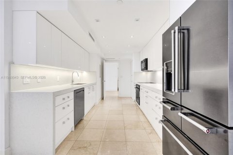 Condominio en alquiler en Bal Harbour, Florida, 2 dormitorios, 187.48 m2 № 2057924 - foto 6