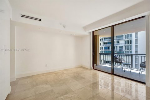 Condominio en alquiler en Bal Harbour, Florida, 2 dormitorios, 187.48 m2 № 2057924 - foto 22