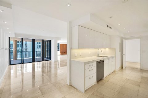 Condominio en alquiler en Bal Harbour, Florida, 2 dormitorios, 187.48 m2 № 2057924 - foto 11