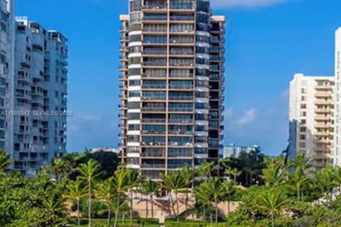 Condominio en alquiler en Bal Harbour, Florida, 2 dormitorios, 187.48 m2 № 2057924 - foto 4