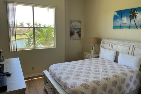 Copropriété à louer à Saint Petersburg, Floride: 2 chambres, 99.41 m2 № 1787816 - photo 13
