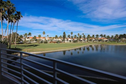 Copropriété à louer à Saint Petersburg, Floride: 2 chambres, 99.41 m2 № 1787816 - photo 4
