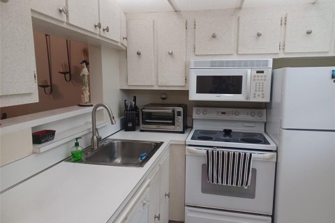 Copropriété à vendre à Pompano Beach, Floride: 1 chambre, 60.2 m2 № 2147018 - photo 3