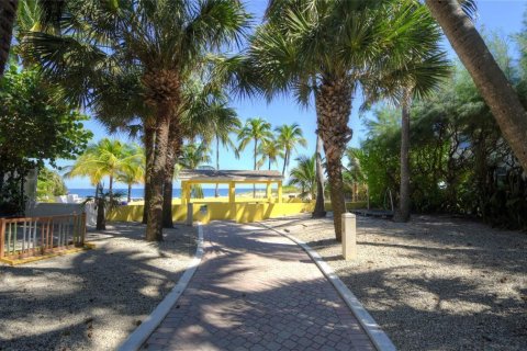 Copropriété à vendre à Pompano Beach, Floride: 1 chambre, 60.2 m2 № 2147018 - photo 10