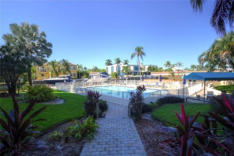 Copropriété à vendre à Pompano Beach, Floride: 1 chambre, 60.2 m2 № 2147018 - photo 15