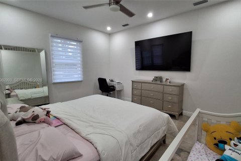 Купить виллу или дом в Нейплс, Флорида 3 спальни, № 2047505 - фото 6