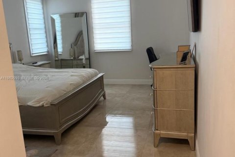 Купить виллу или дом в Нейплс, Флорида 3 спальни, № 2047505 - фото 12