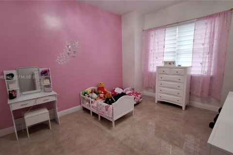 Купить виллу или дом в Нейплс, Флорида 3 спальни, № 2047505 - фото 15