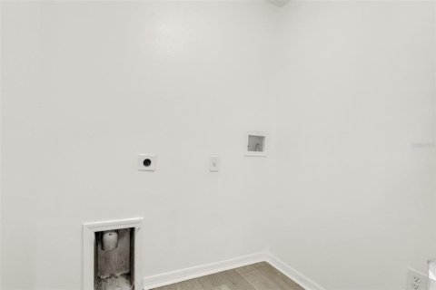 Casa en venta en Fruitland Park, Florida, 4 dormitorios, 273.5 m2 № 1749479 - foto 21