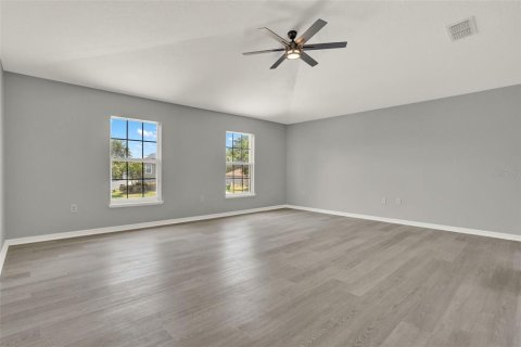 Casa en venta en Fruitland Park, Florida, 4 dormitorios, 273.5 m2 № 1749479 - foto 25