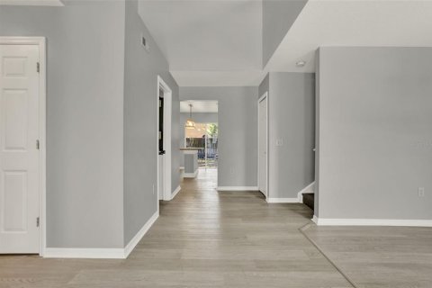 Casa en venta en Fruitland Park, Florida, 4 dormitorios, 273.5 m2 № 1749479 - foto 5