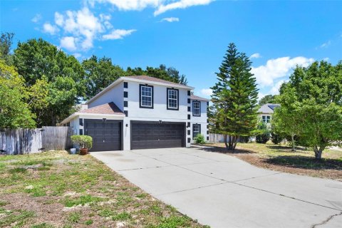 Casa en venta en Fruitland Park, Florida, 4 dormitorios, 273.5 m2 № 1749479 - foto 2