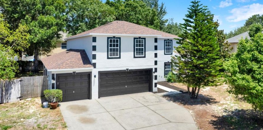 Casa en Fruitland Park, Florida 4 dormitorios, 273.5 m2 № 1749479