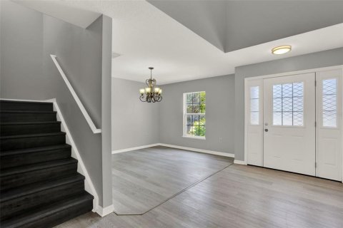 Casa en venta en Fruitland Park, Florida, 4 dormitorios, 273.5 m2 № 1749479 - foto 8