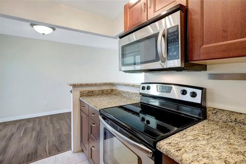 Condominio en venta en Tampa, Florida, 1 dormitorio, 65.22 m2 № 1619187 - foto 22