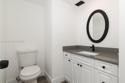 Copropriété à vendre à Miami, Floride: 1 chambre, 81.1 m2 № 1965606 - photo 10