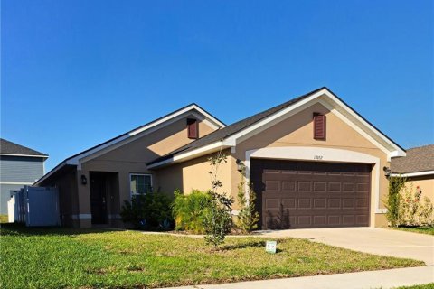 Casa en venta en Dade City, Florida, 3 dormitorios, 142.05 m2 № 1516681 - foto 1