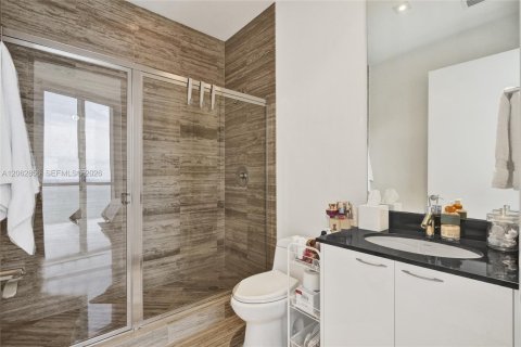 Copropriété à louer à Sunny Isles Beach, Floride: 3 chambres, 216.18 m2 № 2249876 - photo 22