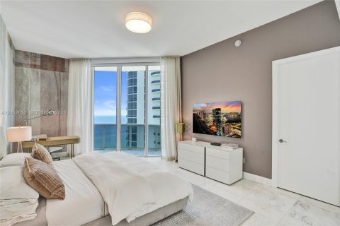 Copropriété à louer à Sunny Isles Beach, Floride: 3 chambres, 216.18 m2 № 2249876 - photo 14