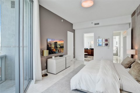 Copropriété à louer à Sunny Isles Beach, Floride: 3 chambres, 216.18 m2 № 2249876 - photo 15