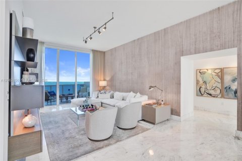 Condo à Sunny Isles Beach, Floride, 3 chambres  № 2249876