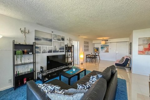 Copropriété à louer à Aventura, Floride: 1 chambre, 84.54 m2 № 1949968 - photo 6