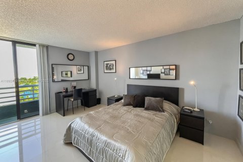 Copropriété à louer à Aventura, Floride: 1 chambre, 84.54 m2 № 1949968 - photo 10
