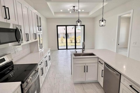 Villa ou maison à vendre à Englewood, Floride: 4 chambres, 156.91 m2 № 2147582 - photo 15