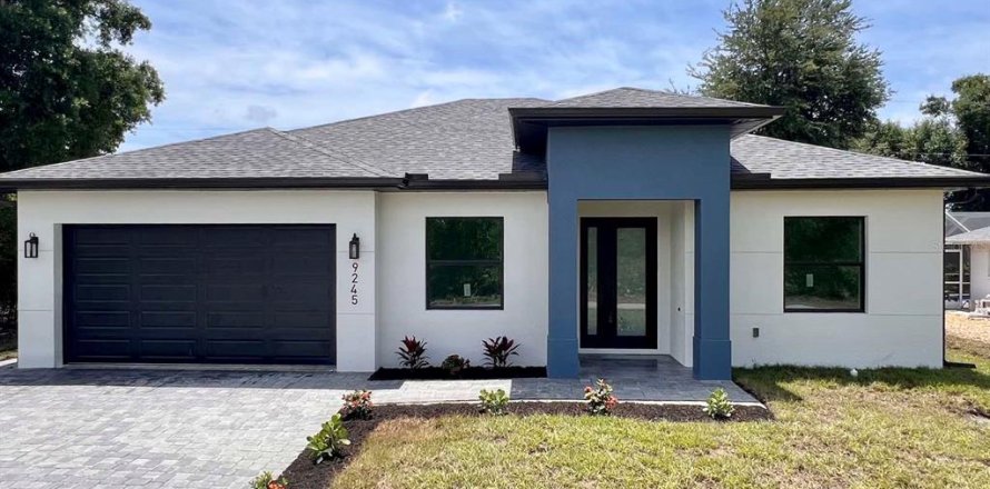 Villa ou maison à Englewood, Floride 4 chambres, 156.91 m2 № 2147582