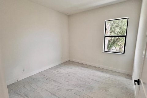 Villa ou maison à vendre à Englewood, Floride: 4 chambres, 156.91 m2 № 2147582 - photo 21