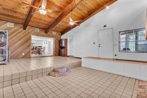 House in Auburndale, Florida 6 bedrooms, 201.88 sq.m. № 1734523 - photo 21