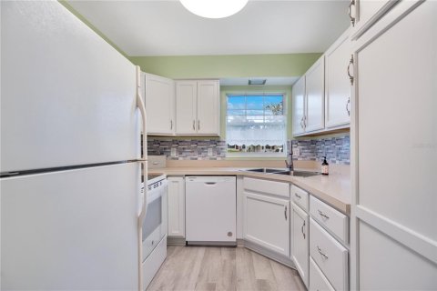 Condominio en venta en DeLand, Florida, 2 dormitorios, 101.36 m2 № 2210865 - foto 10