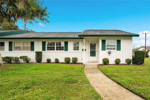 Condo in DeLand, Florida, 2 bedrooms № 2210865