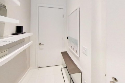 Condo in Miami, Florida  № 1955843 - photo 4