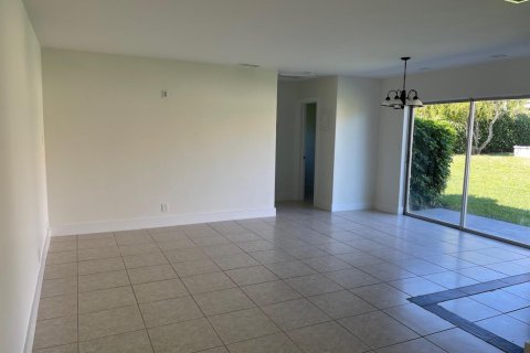 Appartement à louer à Coral Springs, Floride: 1 chambre, 78.97 m2 № 2439269 - photo 3