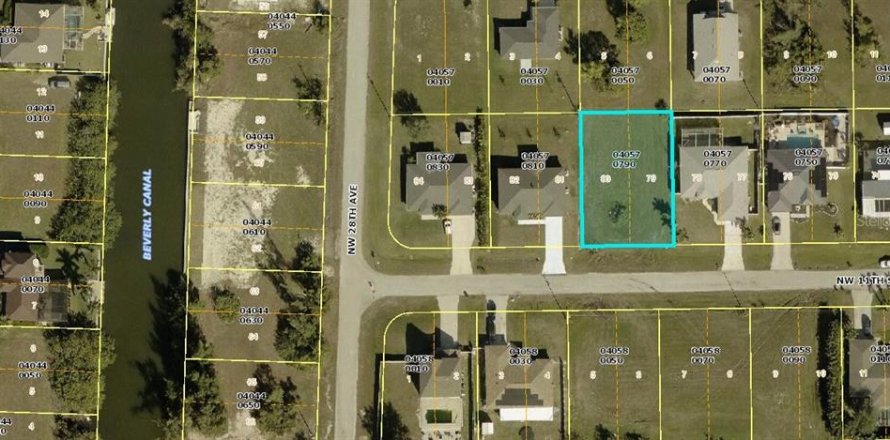 Land in Cape Coral, Florida № 2159107