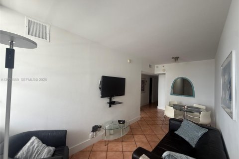 Copropriété à louer à Miami Beach, Floride: 47.84 m2 № 2066569 - photo 2