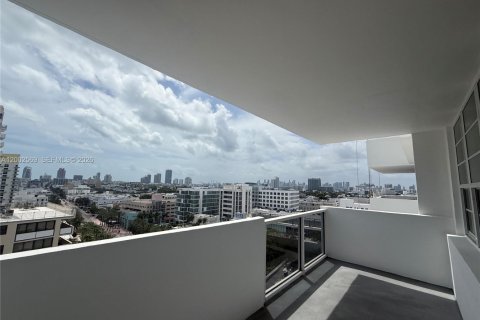 Studio à Condo à Miami Beach, Floride  № 2066569