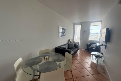 Copropriété à louer à Miami Beach, Floride: 47.84 m2 № 2066569 - photo 3