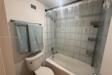 Copropriété à louer à Miami Beach, Floride: 47.84 m2 № 2066569 - photo 10