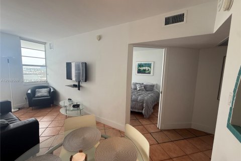 Copropriété à louer à Miami Beach, Floride: 47.84 m2 № 2066569 - photo 4