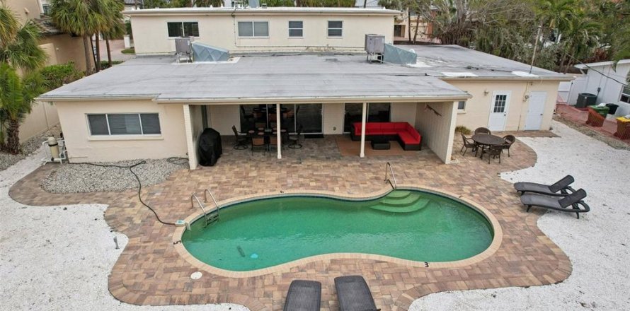 Villa ou maison à Sarasota, Floride 6 chambres, 285.3 m2 № 1722936