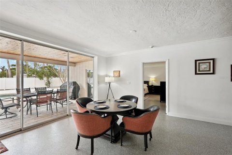 Villa ou maison à vendre à Sarasota, Floride: 6 chambres, 285.3 m2 № 1722936 - photo 17
