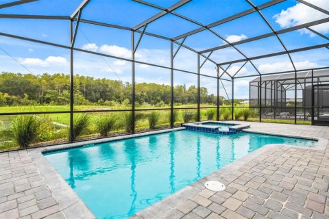 House in Kissimmee, Florida 8 bedrooms, 398.46 sq.m. № 2094799 - photo 25