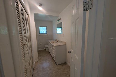 Снять в аренду виллу или дом в Плант-Сити, Флорида 3 спальни, 152.36м2, № 1840587 - фото 13