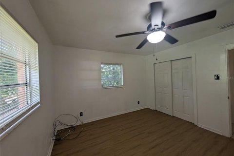 Снять в аренду виллу или дом в Плант-Сити, Флорида 3 спальни, 152.36м2, № 1840587 - фото 20