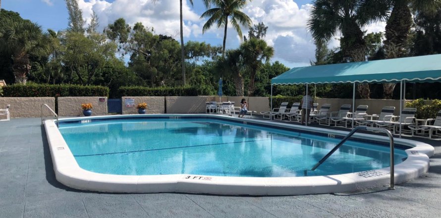 Condominio en Lake Worth, Florida, 1 dormitorio № 1207993