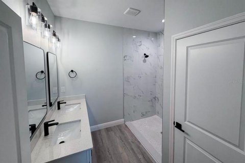 Villa ou maison à vendre à Port Charlotte, Floride: 4 chambres, 151.99 m2 № 2148374 - photo 6