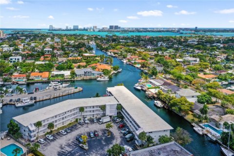 Купить кондоминиум в Норт-Майами, Флорида 1 спальня, 64.75м2, № 2013051 - фото 15